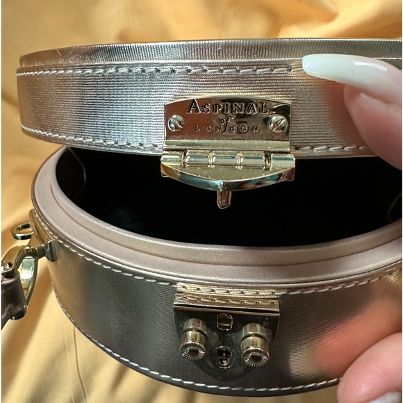 Giles x Aspinal Mini Hat Box Rose Gold Moire Print discontinued - Picture 5 of 17